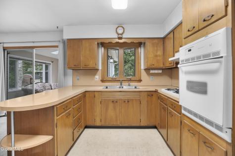 6 Deerwood Drive Colonie NY 12205