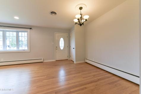 6 Marriner Avenue Colonie NY 12205