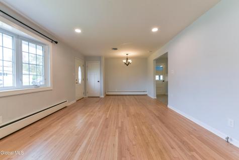 6 Marriner Avenue Colonie NY 12205