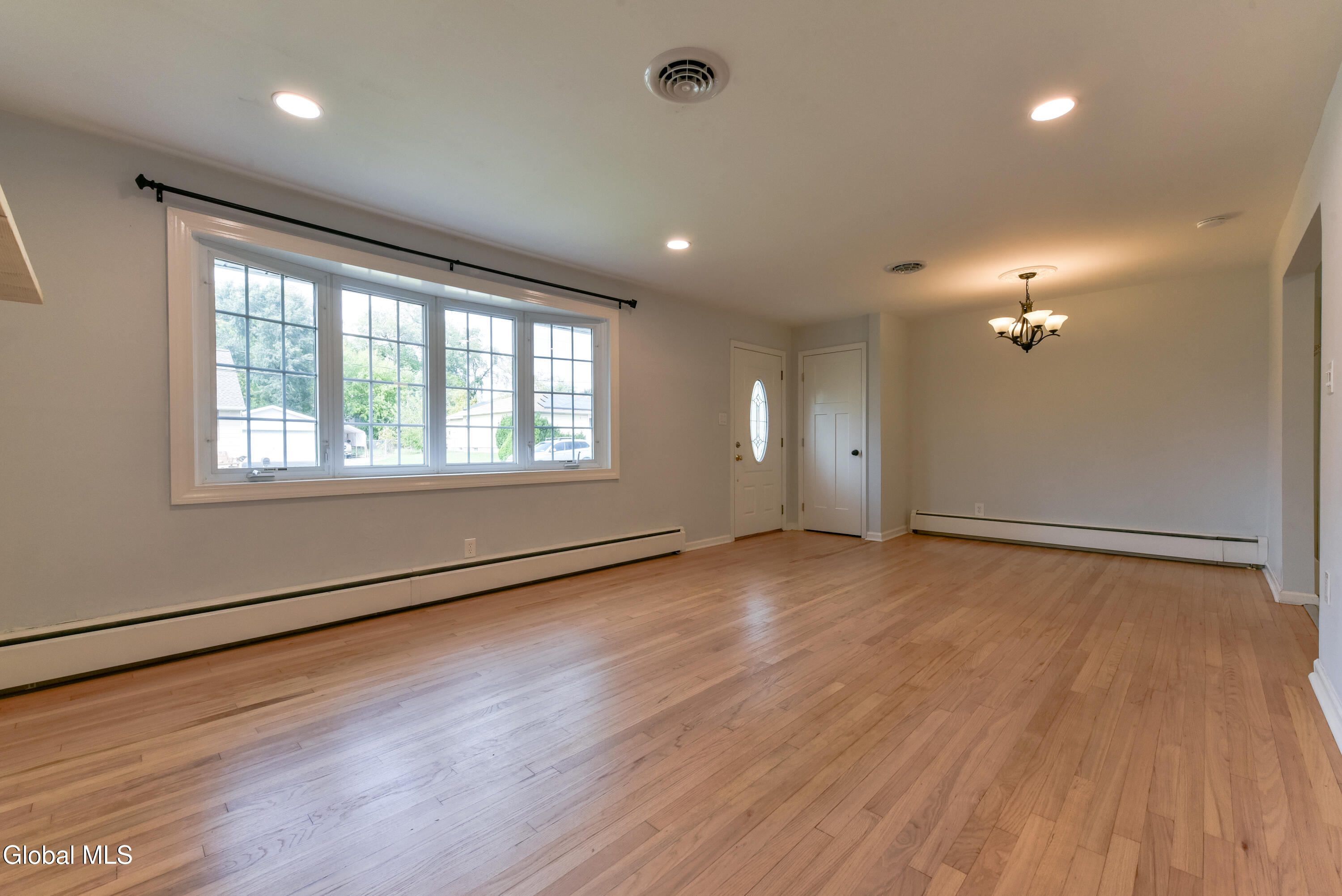 6 Marriner Avenue Colonie NY 12205