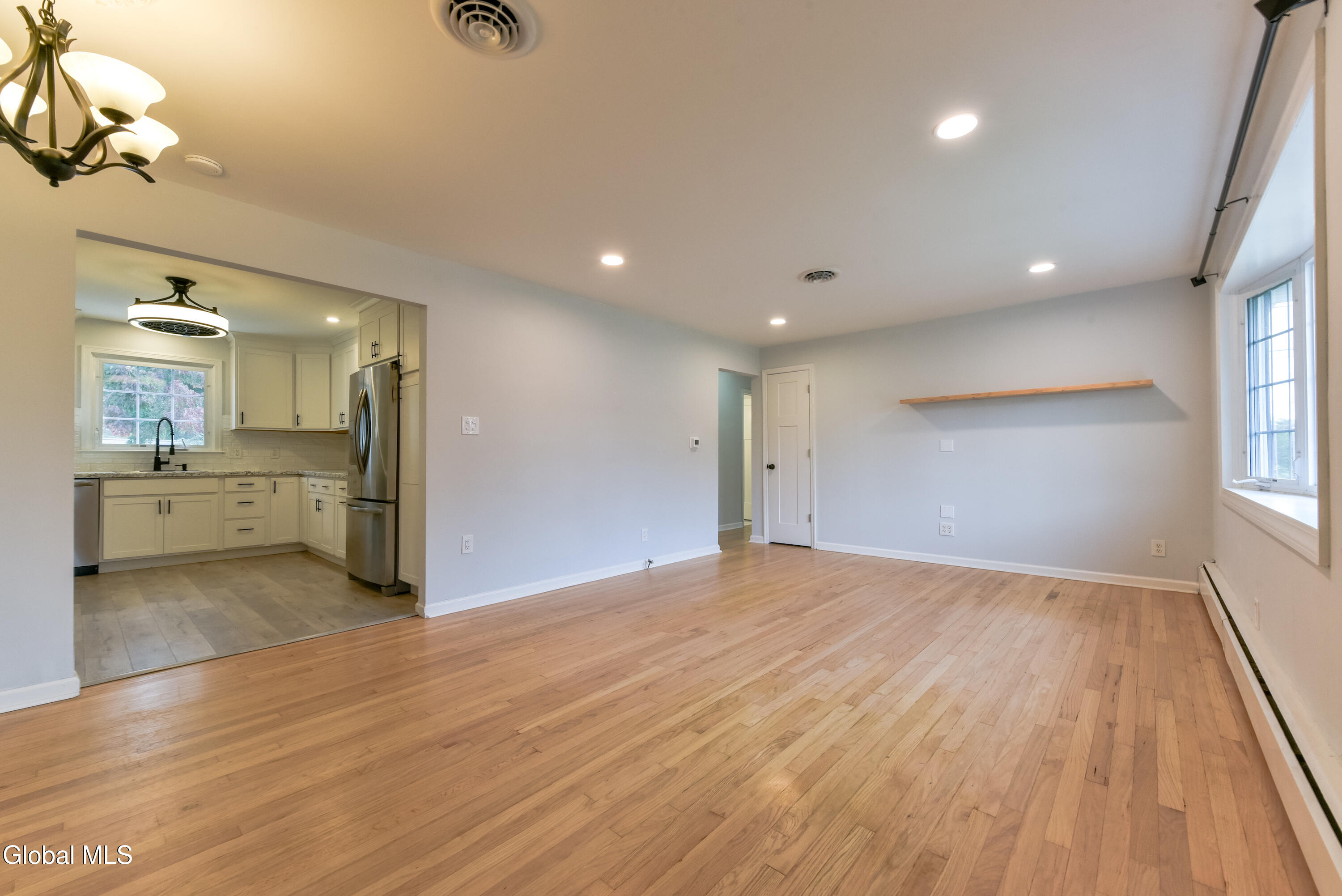 6 Marriner Avenue Colonie NY 12205