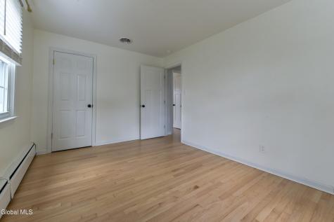 6 Marriner Avenue Colonie NY 12205