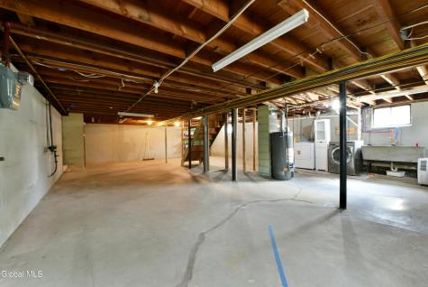 6 Marriner Avenue Colonie NY 12205