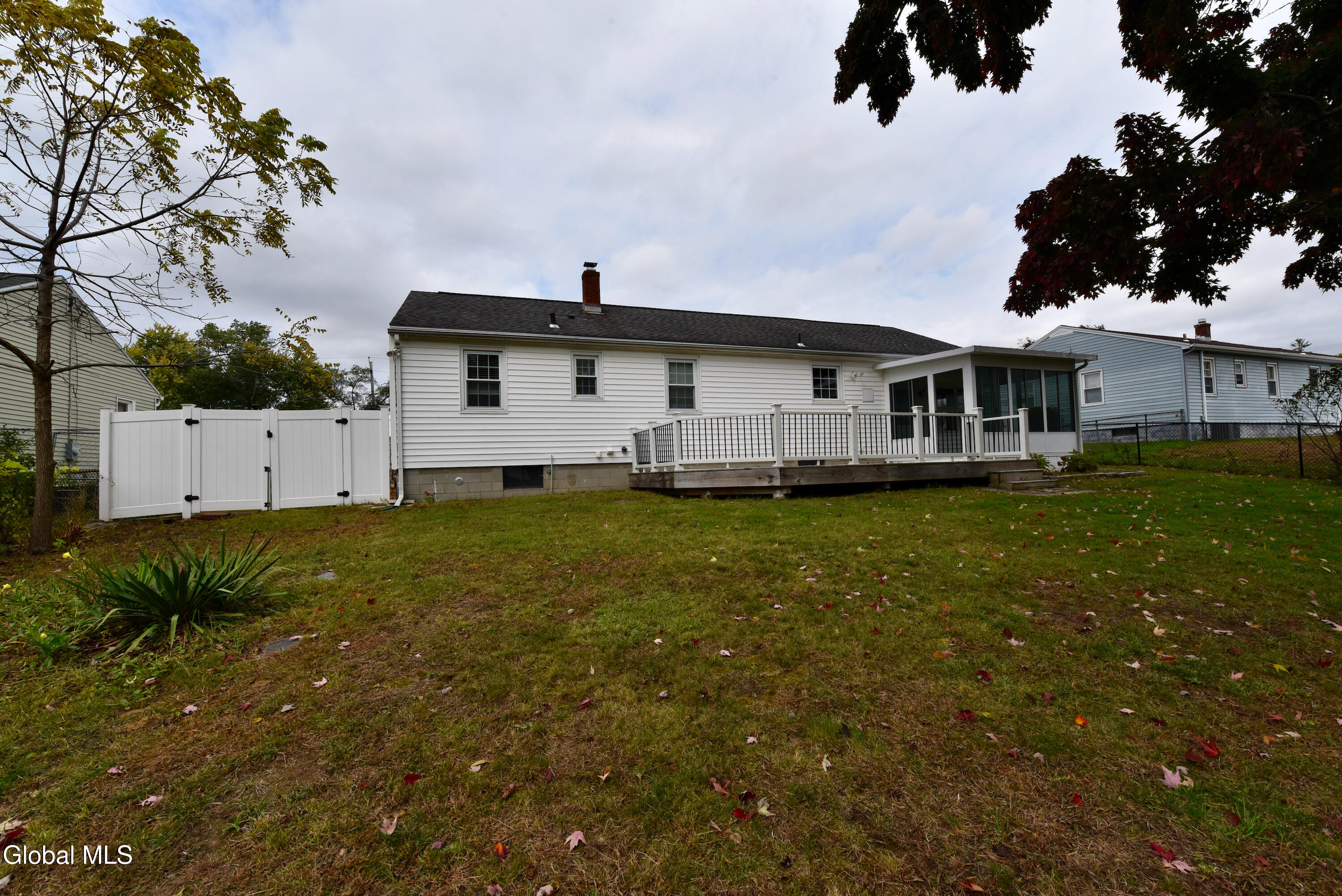 6 Marriner Avenue Colonie NY 12205