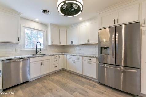 6 Marriner Avenue Colonie NY 12205