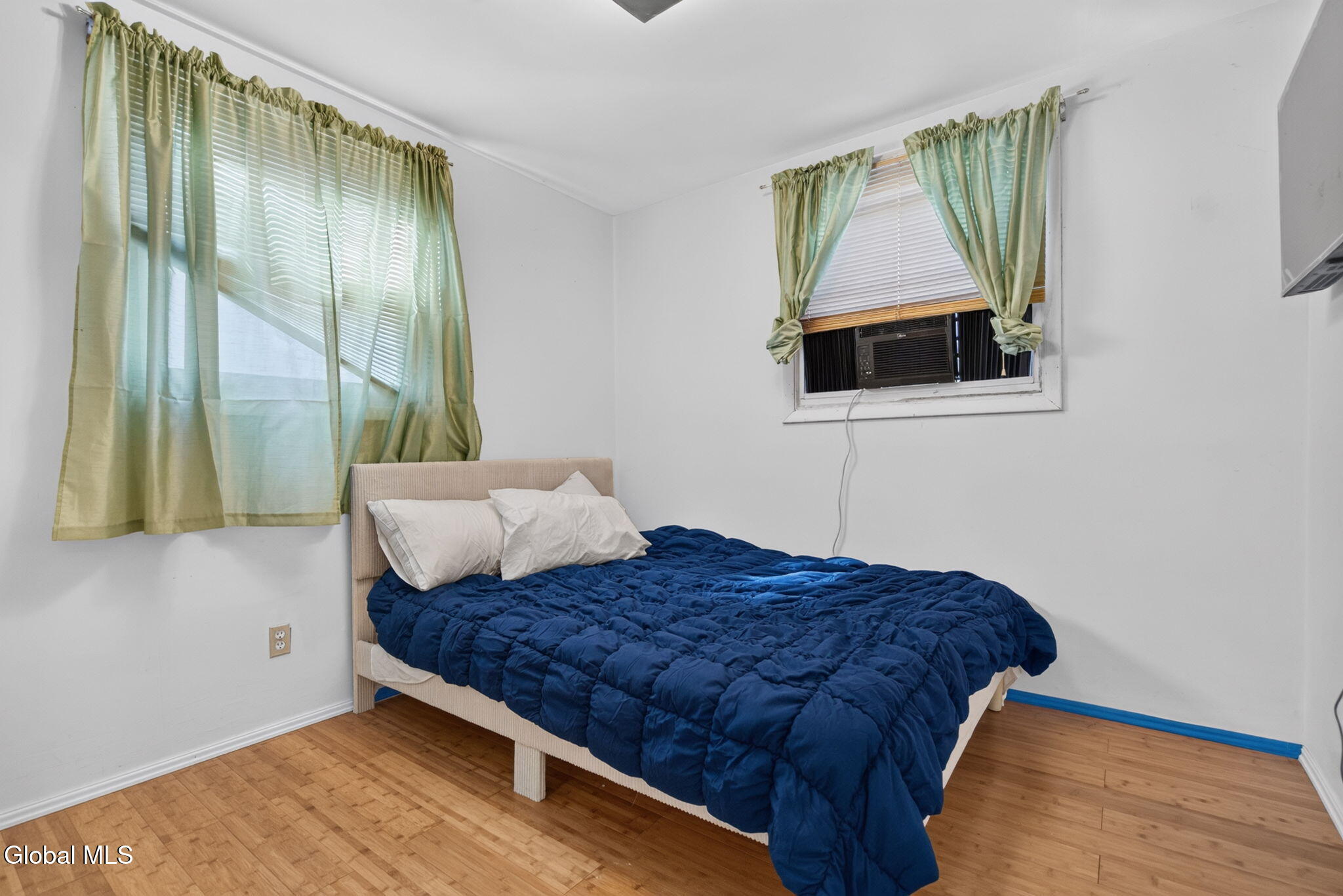 327 Manchester Road Schenectady NY 12304