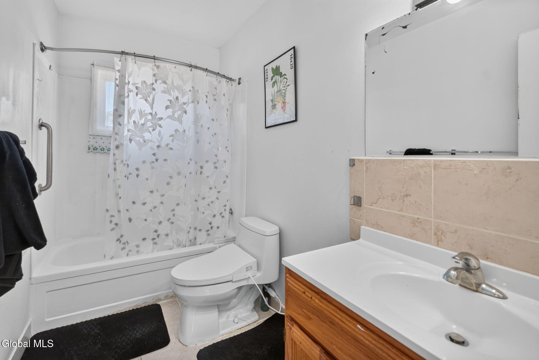 327 Manchester Road Schenectady NY 12304