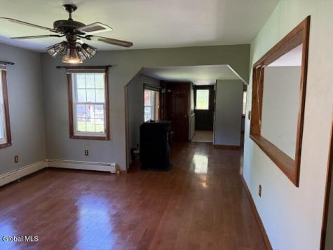 83 Powder Mill Road Valley Falls NY 12185