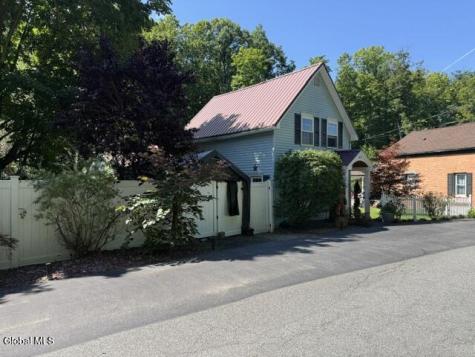 83 Powder Mill Road Valley Falls NY 12185