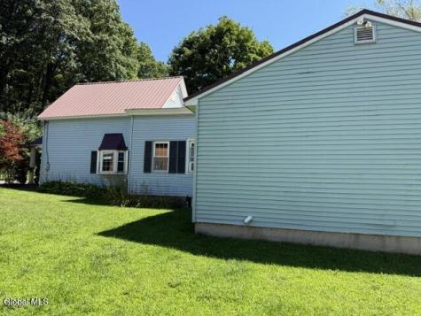 83 Powder Mill Road Valley Falls NY 12185