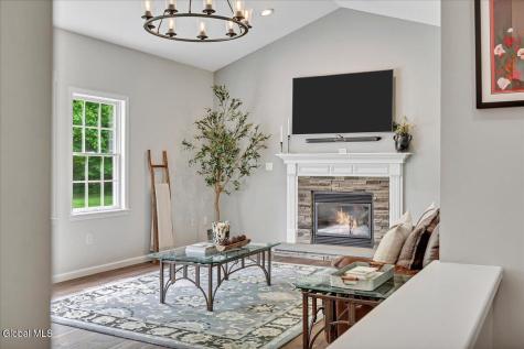 11 Brookhaven Lane East Greenbush NY 12061
