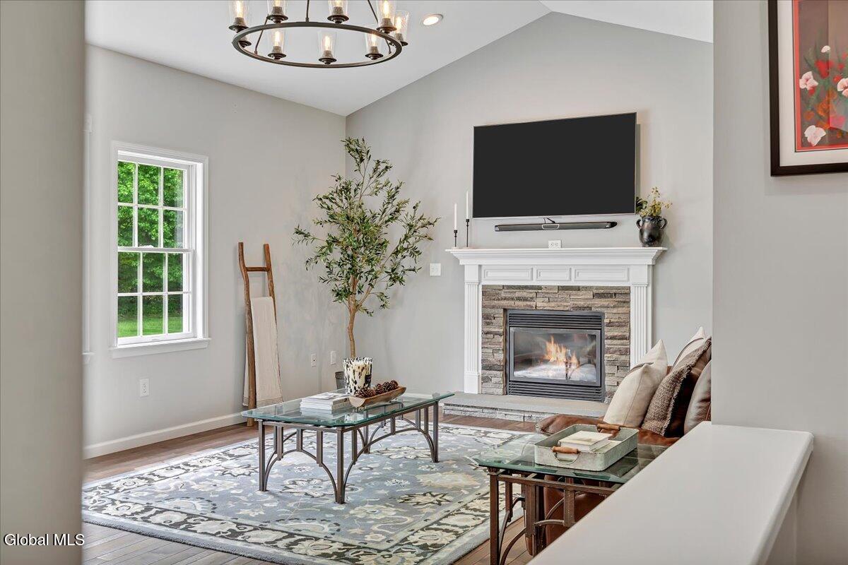 11 Brookhaven Lane East Greenbush NY 12061
