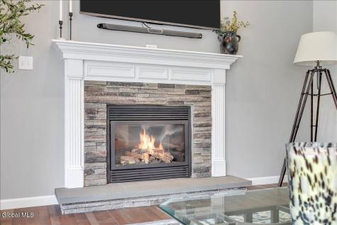 11 Brookhaven Lane East Greenbush NY 12061
