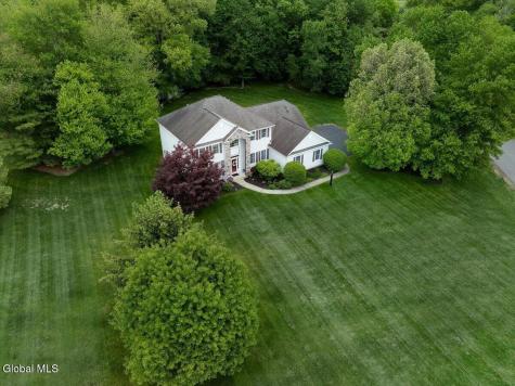11 Brookhaven Lane East Greenbush NY 12061