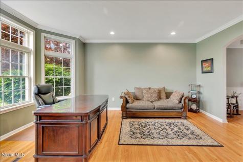 11 Brookhaven Lane East Greenbush NY 12061