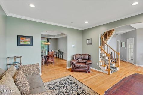 11 Brookhaven Lane East Greenbush NY 12061