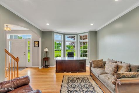 11 Brookhaven Lane East Greenbush NY 12061