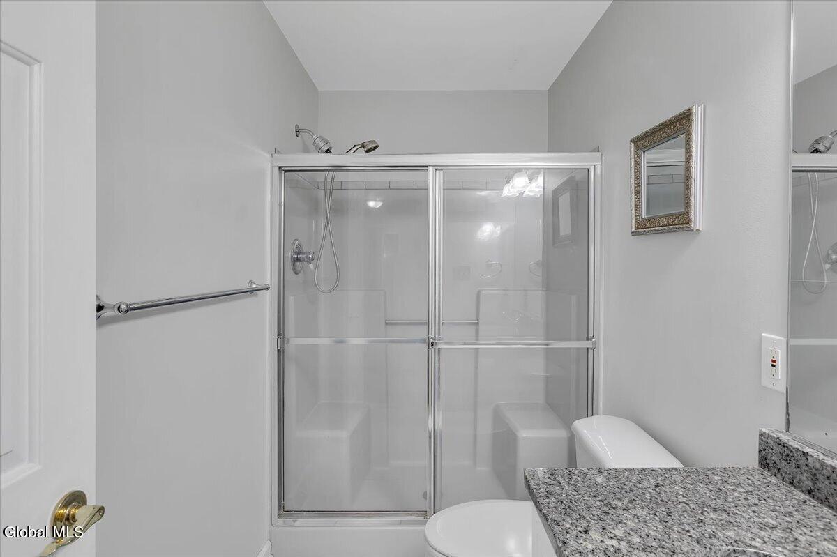 11 Brookhaven Lane East Greenbush NY 12061