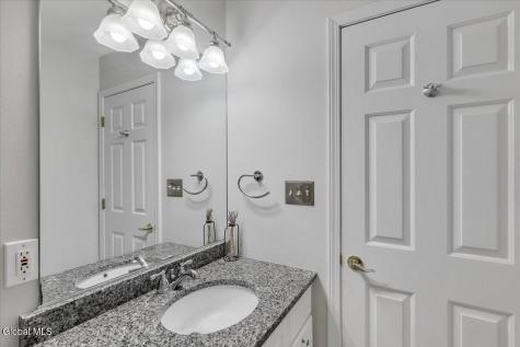 11 Brookhaven Lane East Greenbush NY 12061