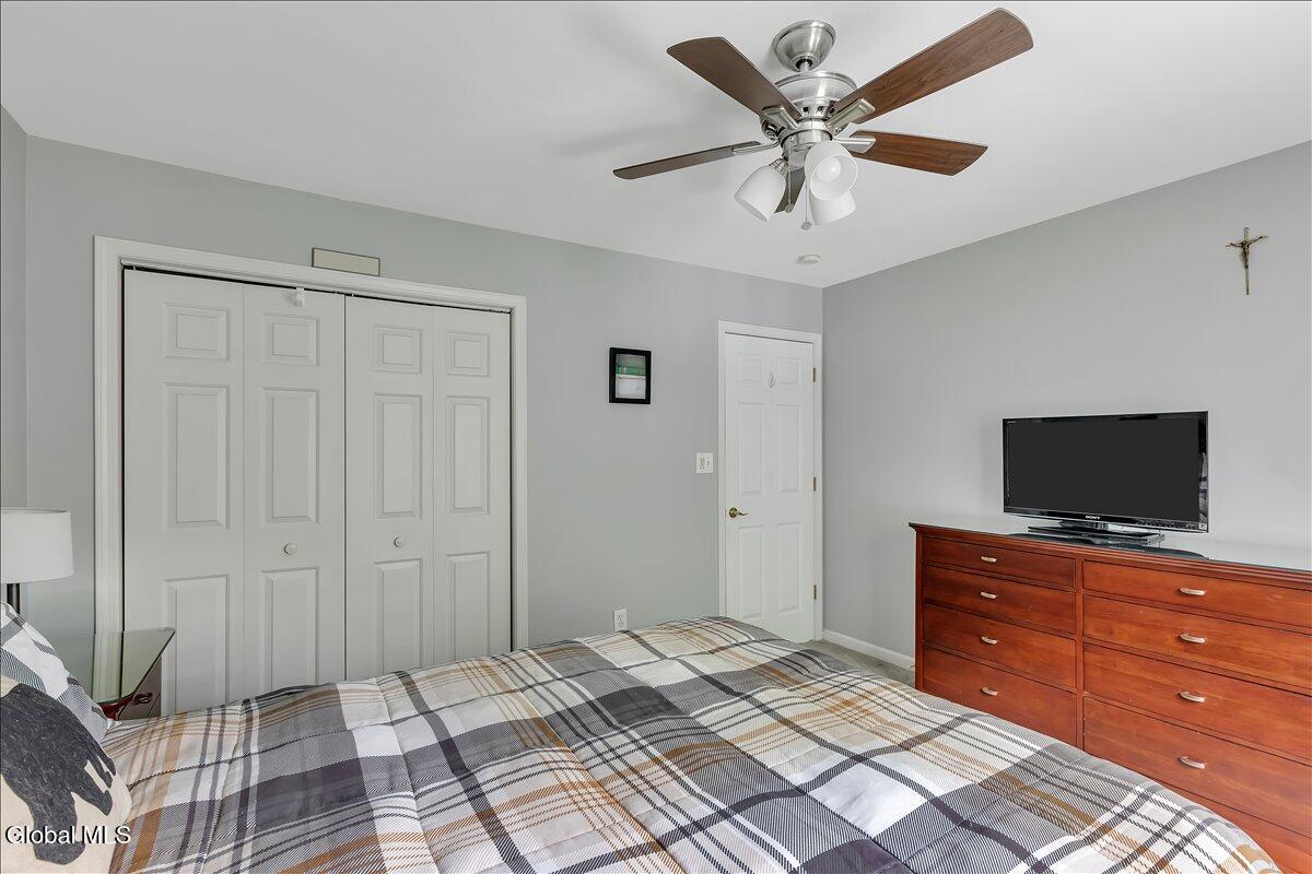 11 Brookhaven Lane East Greenbush NY 12061