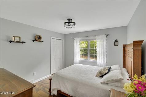 11 Brookhaven Lane East Greenbush NY 12061