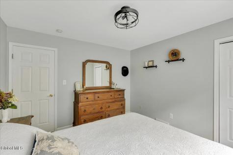 11 Brookhaven Lane East Greenbush NY 12061