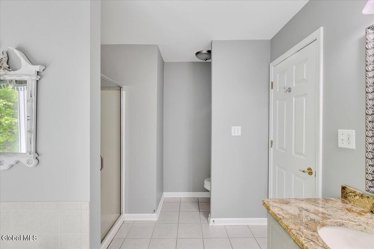 11 Brookhaven Lane East Greenbush NY 12061