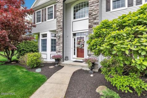 11 Brookhaven Lane East Greenbush NY 12061