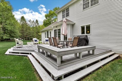 11 Brookhaven Lane East Greenbush NY 12061