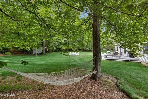 11 Brookhaven Lane East Greenbush NY 12061