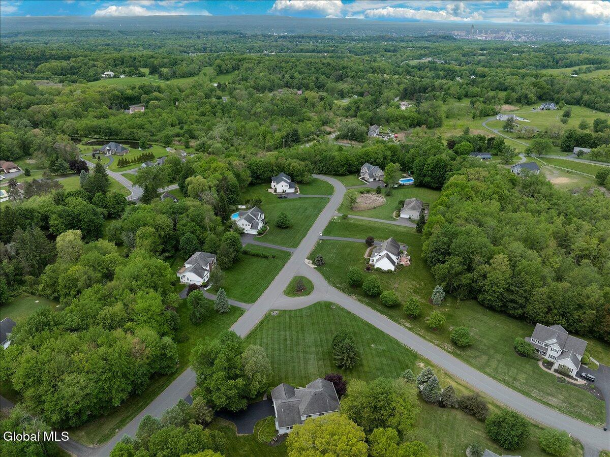 11 Brookhaven Lane East Greenbush NY 12061