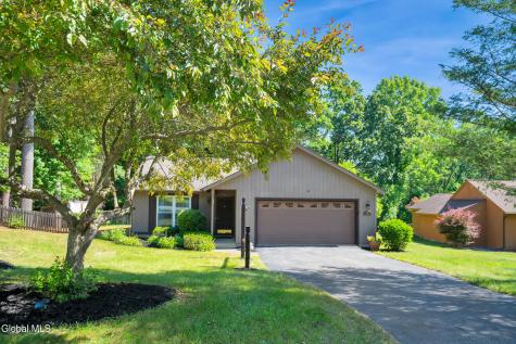 35 Meadow Rue Place Malta NY 12020