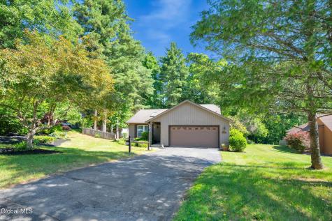 35 Meadow Rue Place Malta NY 12020