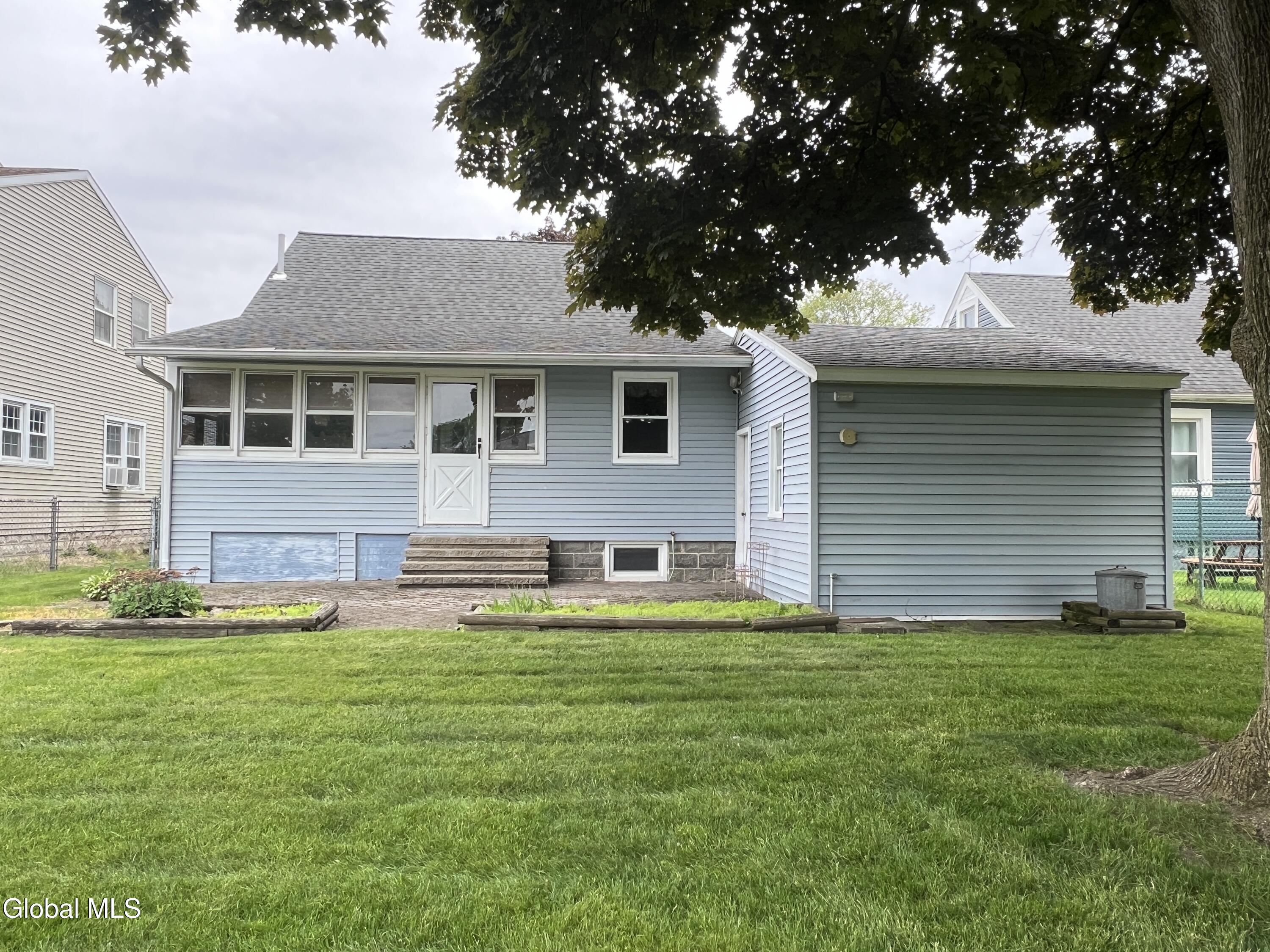 1222 Paul Avenue Schenectady NY 12306