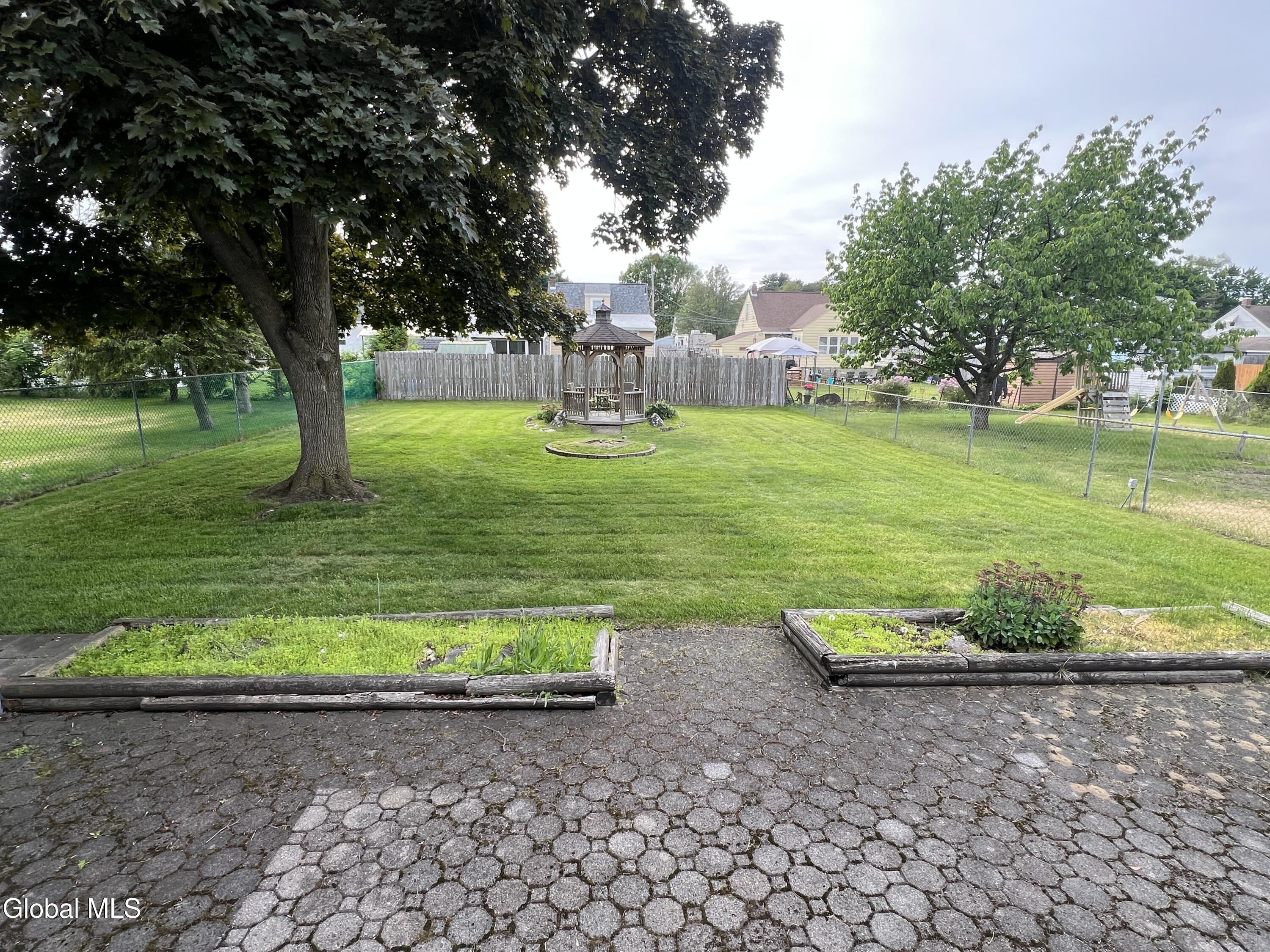 1222 Paul Avenue Schenectady NY 12306
