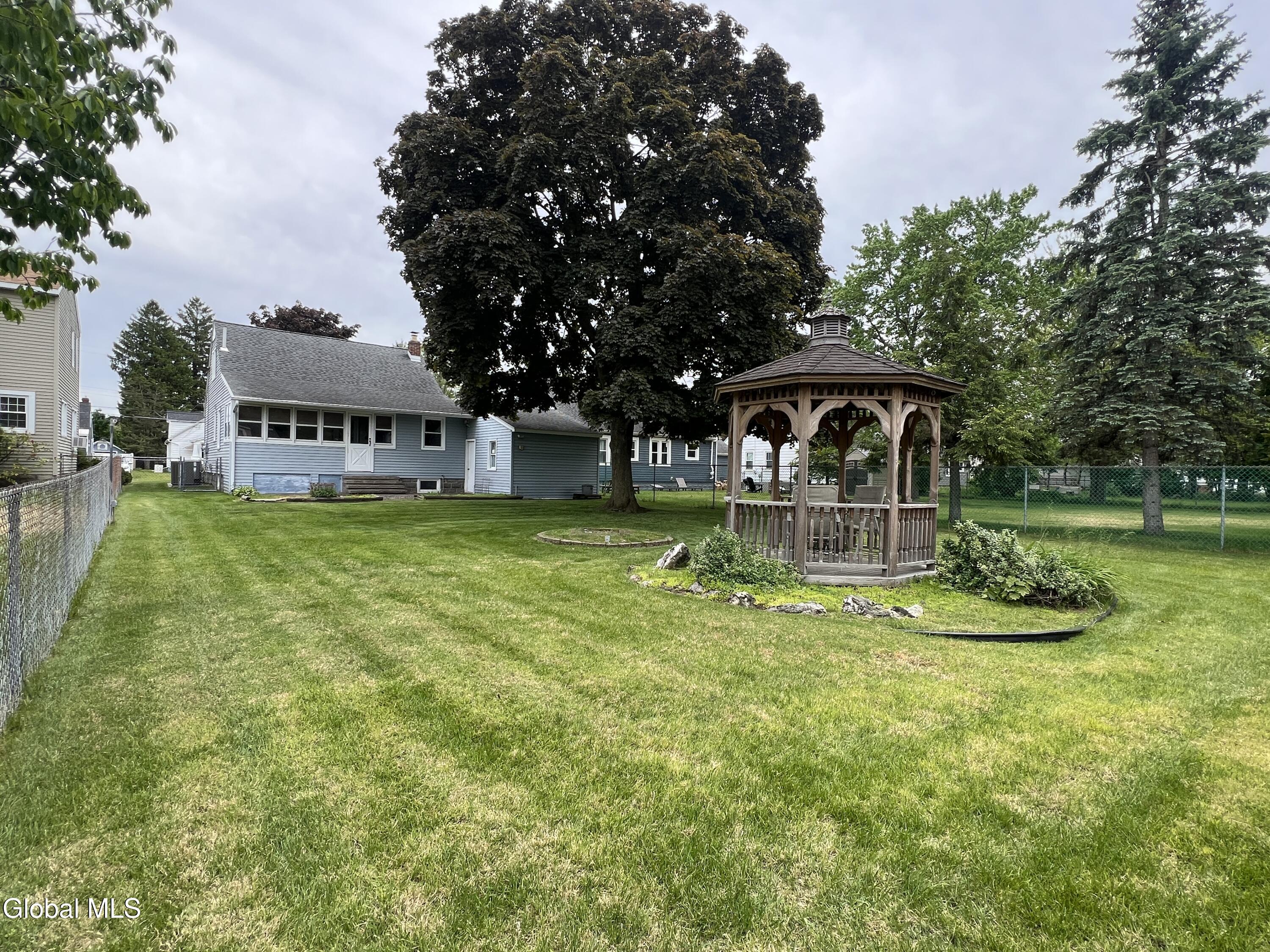 1222 Paul Avenue Schenectady NY 12306
