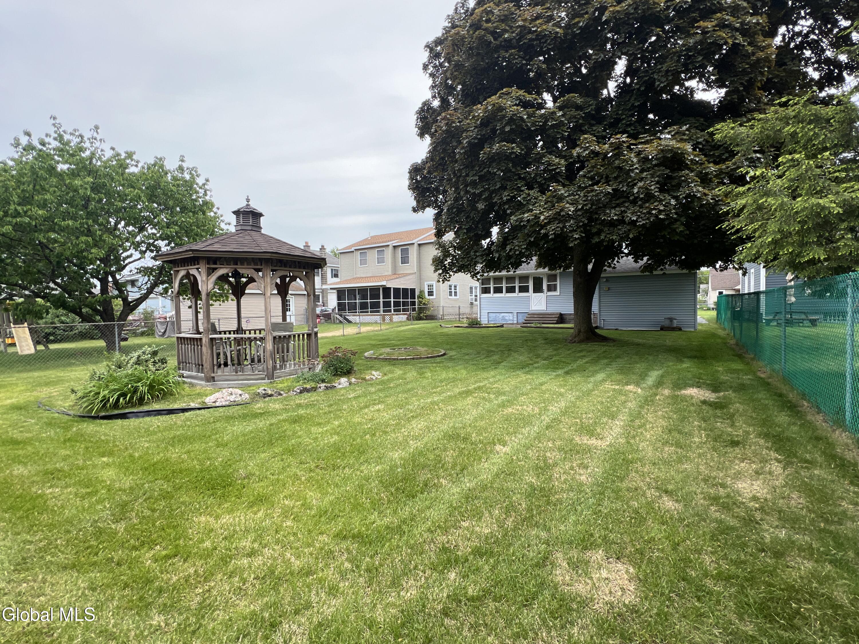 1222 Paul Avenue Schenectady NY 12306