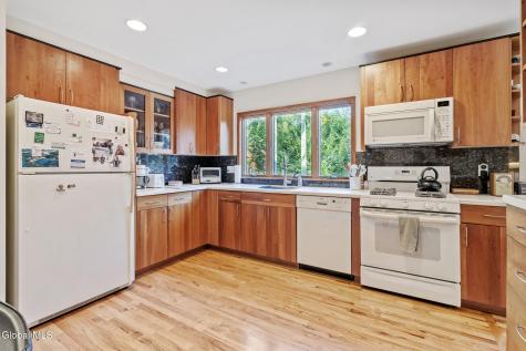 8 Wedge Road Delmar NY 12054