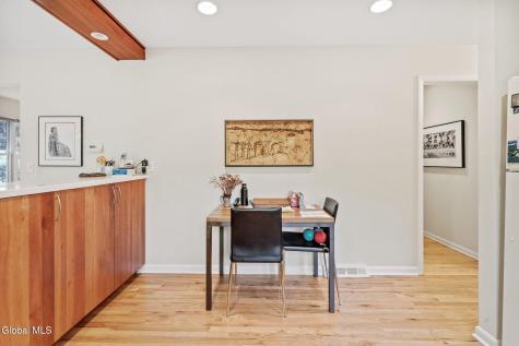 8 Wedge Road Delmar NY 12054