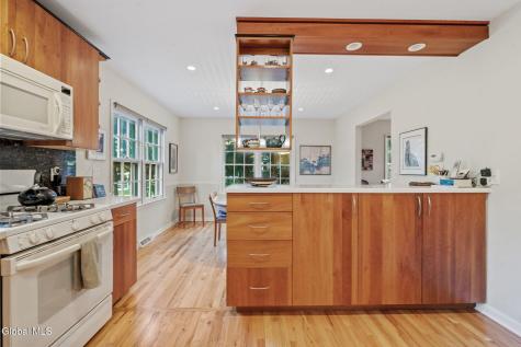 8 Wedge Road Delmar NY 12054