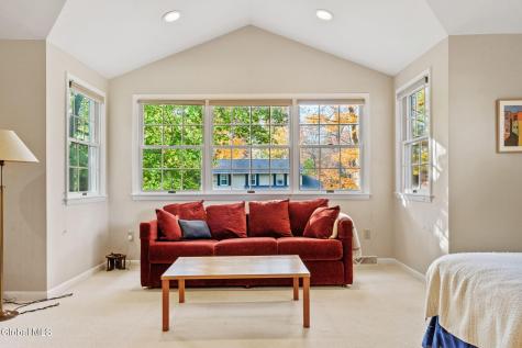 8 Wedge Road Delmar NY 12054