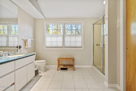 8 Wedge Road Delmar NY 12054