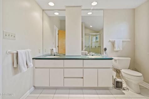 8 Wedge Road Delmar NY 12054