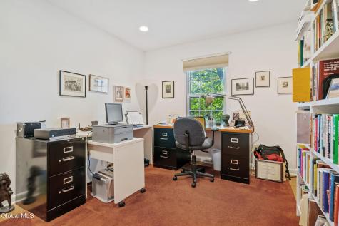 8 Wedge Road Delmar NY 12054