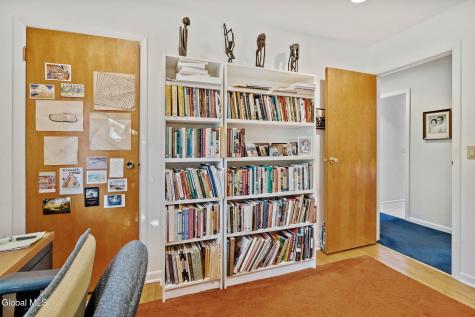 8 Wedge Road Delmar NY 12054