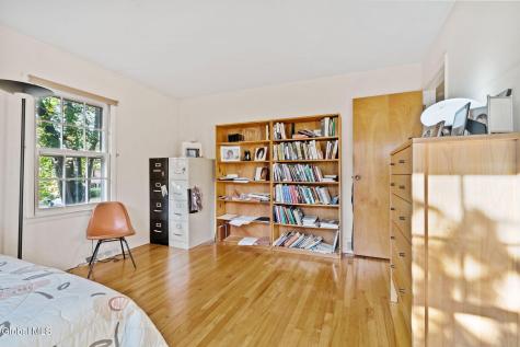 8 Wedge Road Delmar NY 12054