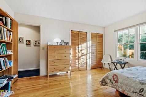 8 Wedge Road Delmar NY 12054