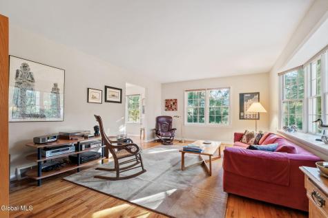 8 Wedge Road Delmar NY 12054