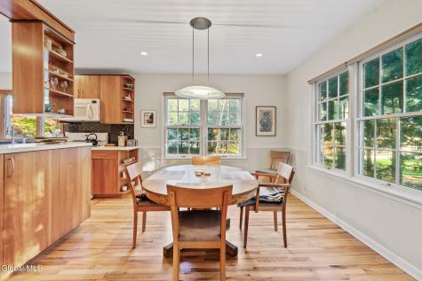 8 Wedge Road Delmar NY 12054