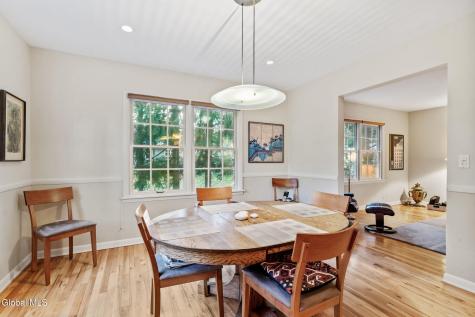 8 Wedge Road Delmar NY 12054